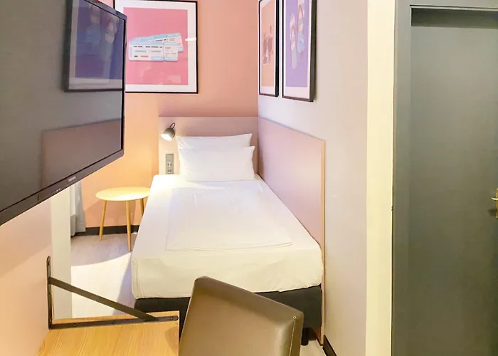 Garner St. Georg By Ihg Hotel 3*
