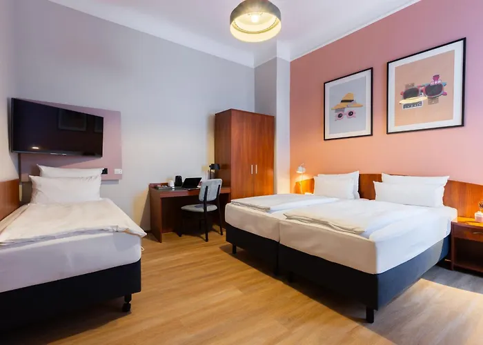 Garner St. Georg By Ihg Hotel 3*