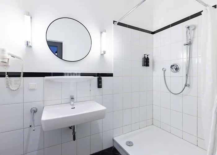Garner St. Georg By Ihg Hotel 3*